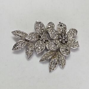 Elegant Silver Floral Brooch